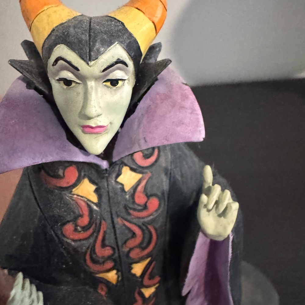Maleficent Figurine with Staff - Picture 6 of 7